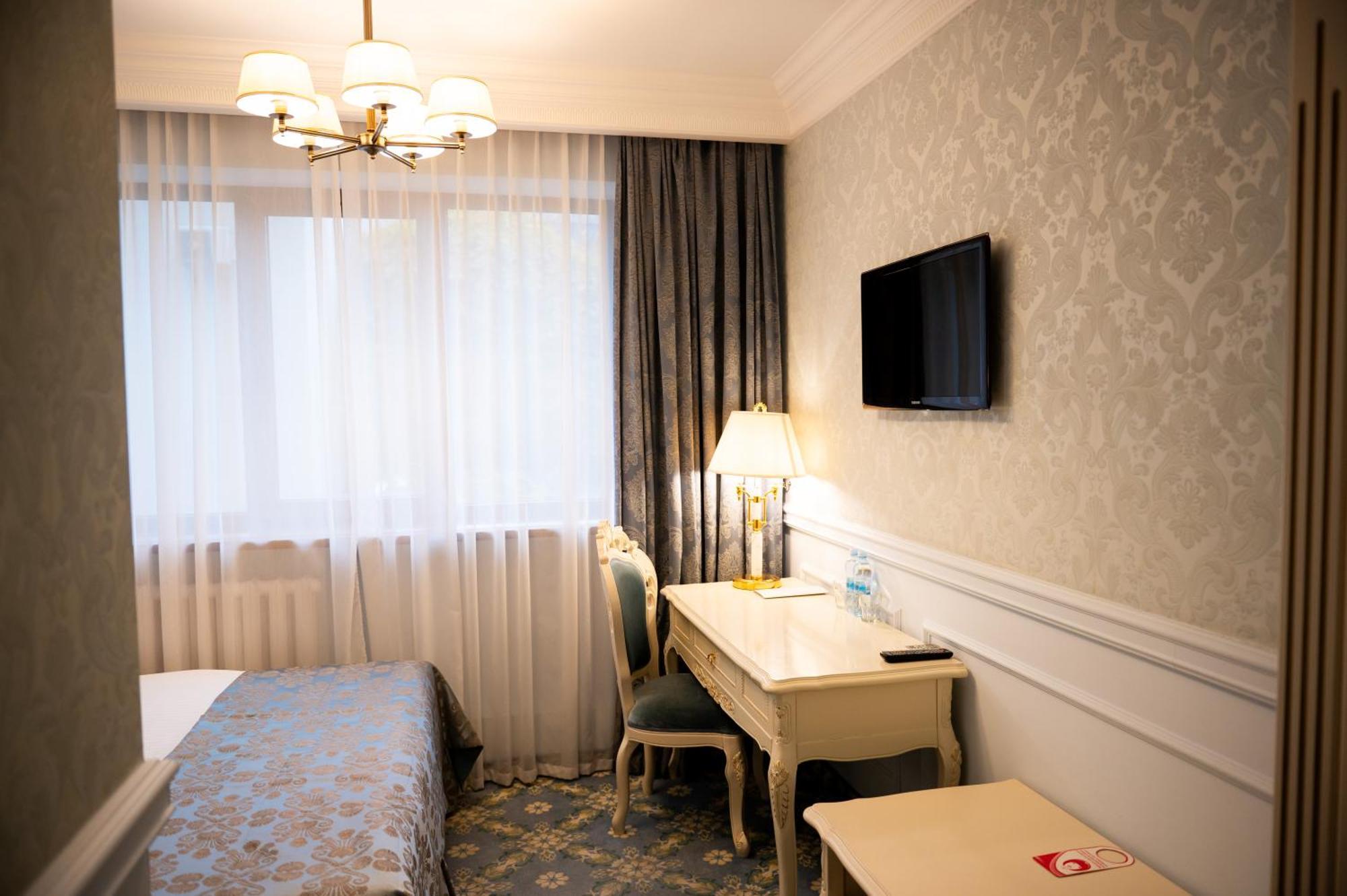 Royal Olympic 4*