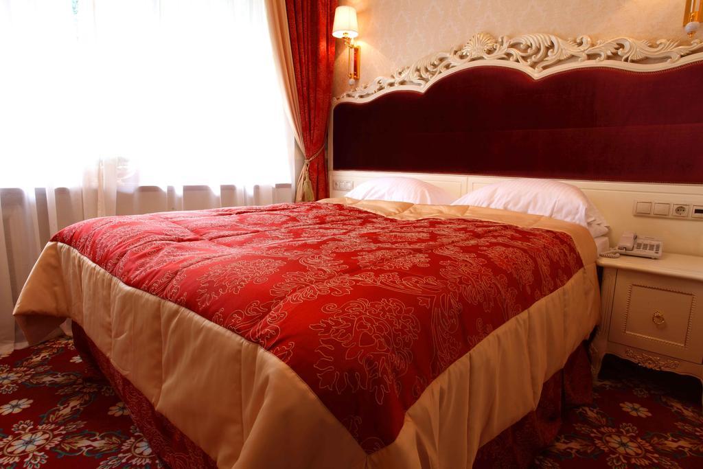 Отель Royal Olympic