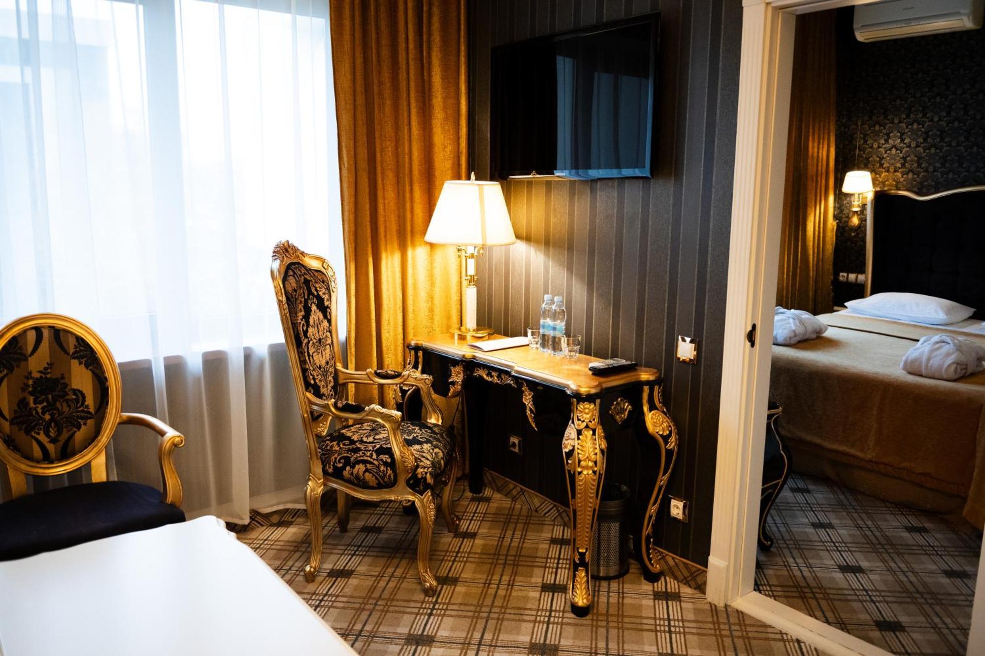Royal Olympic 4*