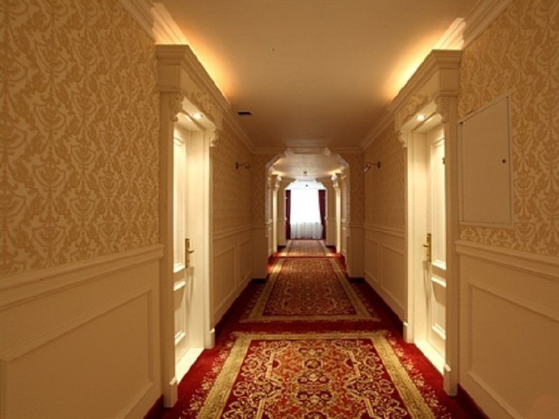 Royal Olympic 4*